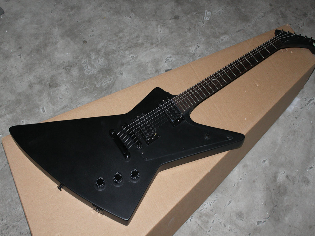 ESP Electric Guitar Explorer Black_Designer Guitars_Solid body Electric